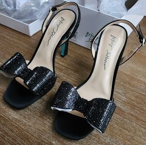 Betsey Johnson Joel Heels Black size 8.5